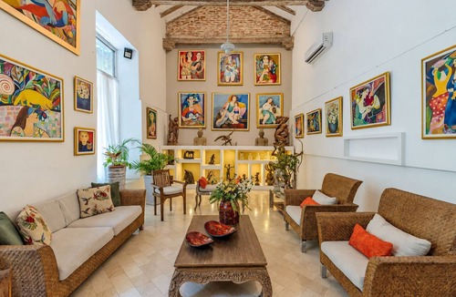 Cartagena Walled City Villa | Exclusive Colonial Villa - Free Breakfast, Staff & Housekeeping, Walled City