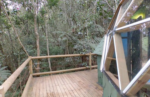 Los Nomos House | Exclusive Glamping Cabin in Forest, 15 Minutes from José María Córdova Airport