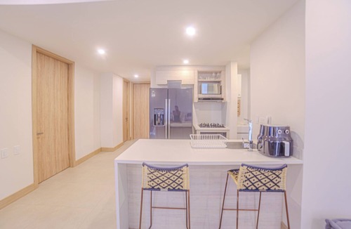 Zona Norte Apartment | Exclusivo apartamento de 2 BR en Manzanillo
