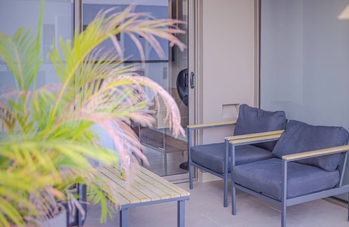 Zona Norte Apartment | Exclusivo apartamento de 2 BR en Manzanillo