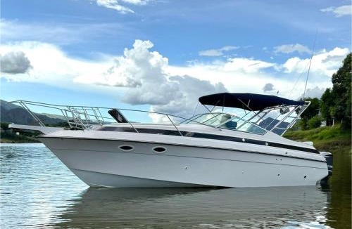 Prado Boat Rental | Exclusivo, cómodo y lujoso Yate