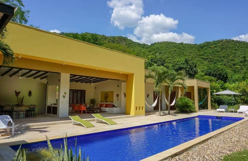 Apulo Condo | Exclusivo TopSpot® en Entrepuentes Apulo!