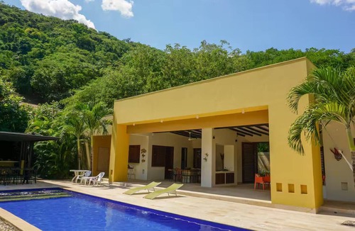 Apulo Condo | Exclusivo TopSpot® en Entrepuentes Apulo!