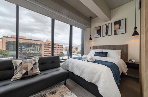 Calle 100 Apartment | Executive Loft in Chicó Norte, Modern & Central
