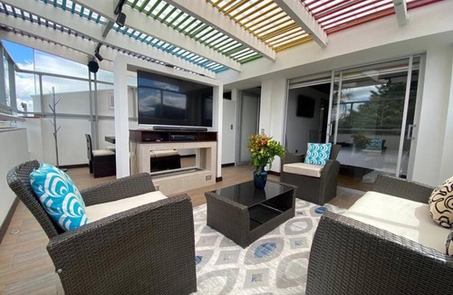 Engativa Apartment | Exelente y acogedora terraza!
