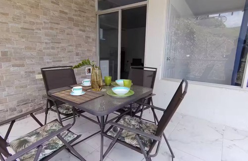 Taganga Apartment | Family-Friendly Beach Snorkeling Retreat