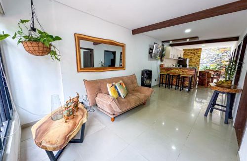 La Tebaida Apartment | Family Home, 3 minutes from the Airport, parking