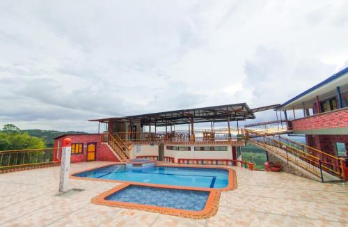 Alegrias House | Finca Bella Vista con Salón Piscina Jacuzzi y Vista Panorámica