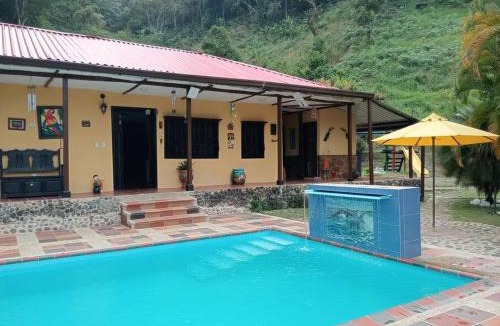 La Vega House | Finca - Granja Ecológica y de Descanso