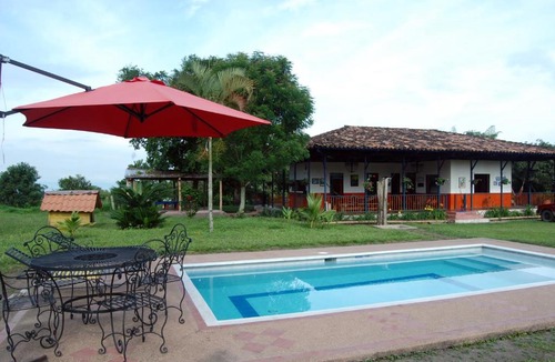 Armenia House | Finca La Camelia