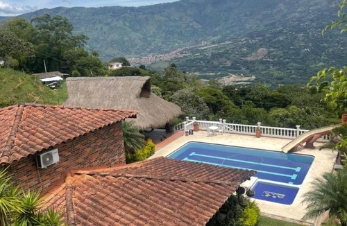 Copacabana House | Finca Los Pony Girardota Antioquia