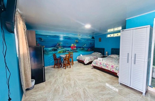 Providencia Hotel | Full Moon View Lodge