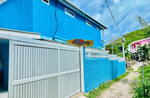 Providencia Hotel | Full Moon View Lodge