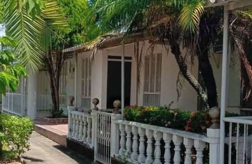 Flandes House | Furnished family home in Parques de Venecia 1, Flanders