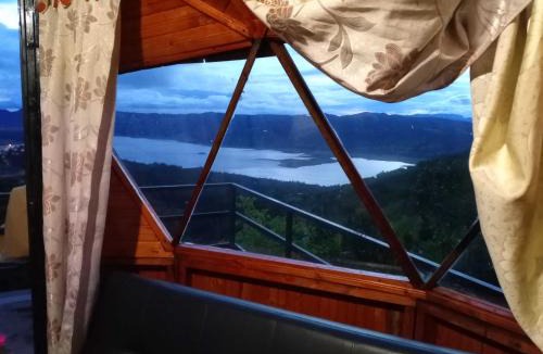 Guatavita Other | Glampin la esperanza vista al embalse