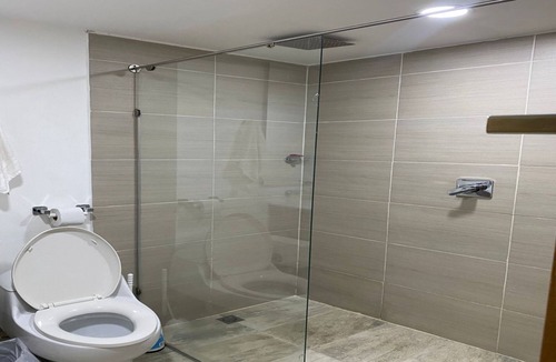 Zona Rosa Apartment | Global Executive Suites 202