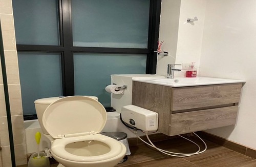 Zona Rosa Apartment | Global Executive Suites 204
