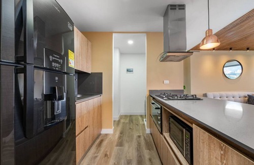 La Aguacatala Apartment | Go Living Suites - 806