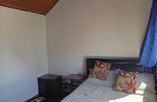 Engativa House | Habitaciòn calida y amplia para 2 o 3 personas