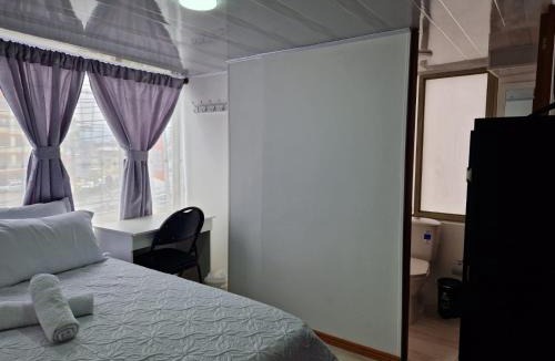Manizales House | Habitación baño privado garaje moto, Manizales