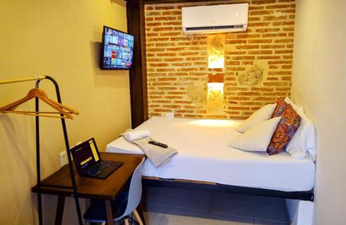 Pie del Cerro House | Habitación Doble con Baño Privado en Getsemaní