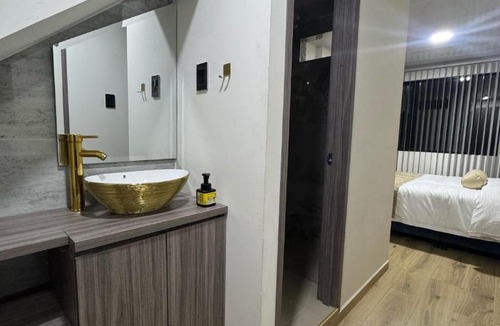 Engativa House | Habitación Privada Cerca al Aeropuerto