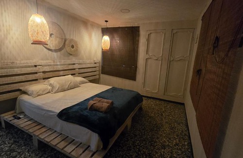 Crespo House | Habitaciones Crespo Cerca al aeropuerto Jacuzzi Compartido