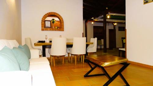 Barichara House | Hermosa Casa Boutique & Mirador - Doble Parqueadero