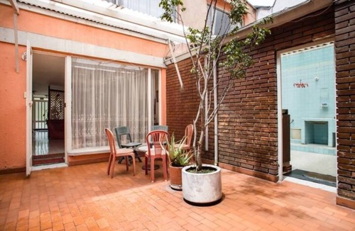 Campin House | Historic House's Bedroom w/Garden, Patio, Private Bathroom, Smart TV & Free WiFi