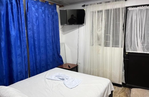 Guaduas House | Hospedaje Los Naranjos