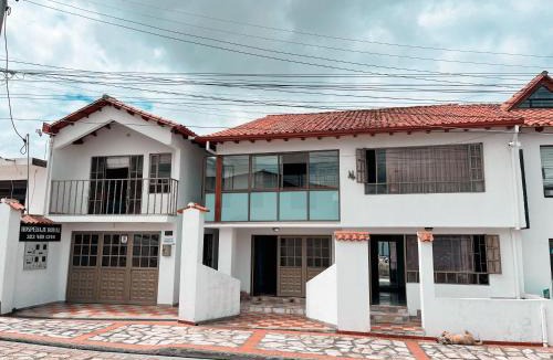 Guatavita House | Hospedaje Rodal