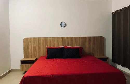 Zaragoza House | Hostal Monte Verde