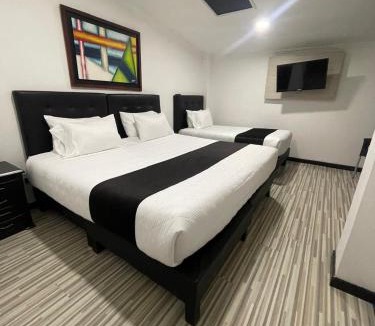 Quinta Paredes Hotel | Hotel AMBAR KING