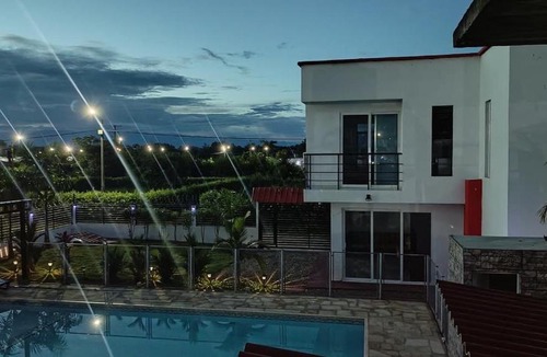 Villavicencio Hotel | Hotel Campestre Chiriguare Resort