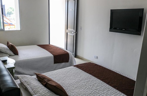 Calle 26 Hotel | Hotel Casa Botero 302