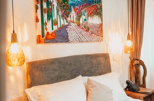 Granada Hotel | Hotel Casa del Hidalgo Centenario - Business & Leisure