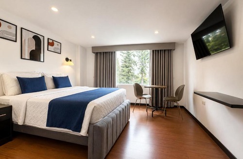 Quinta Paredes Hotel | Hotel Embajada 44