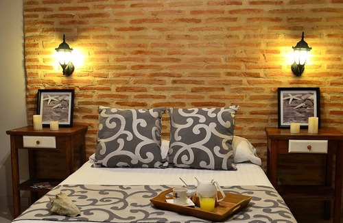 Cartagena Walled City Hotel | Hotel Galería la Trinidad