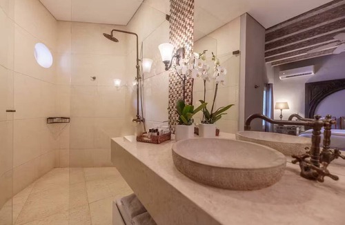 Bocagrande Apartment | HOTEL NOI 1860: LUXURY HOUSE CARTAGENA DE INDIAS - King bed