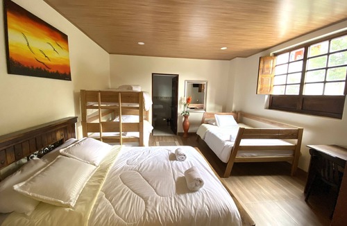 Sopo Hotel | Hotel Villa Mercedes Colonial