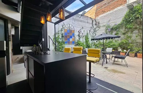 La America House | House for 16 People, Corporate Events