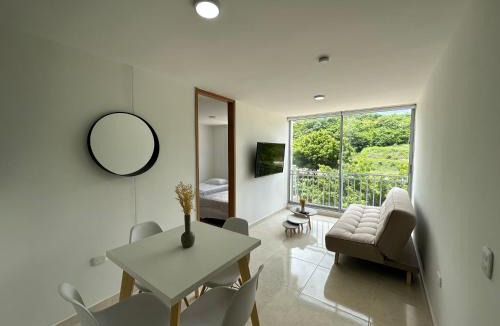 Miramar Apartment | Increíble apartamento de 2 habitaciones con vista verde