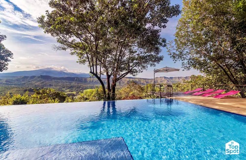 Nilo Condo | ¡Increíble TopSpot® con la Mejor Vista en Nilo!