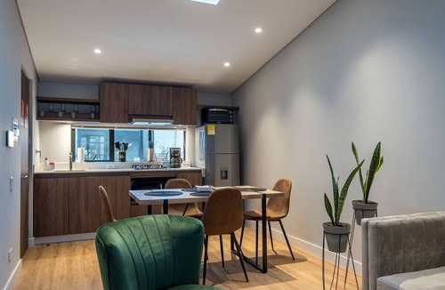 Chapinero House | Intimate Loft @Zona G with Balcon & Laundry
