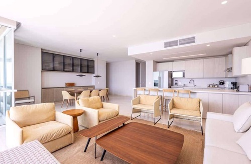 Porto Nao Apartment | Isla Barú penthouse w/pool & gym