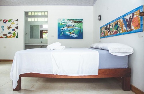 Rosario Islands House | Isla Grande Eco-Hostal