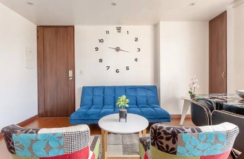 Usaquen Apartment | La Calleja Warm and Illuminated