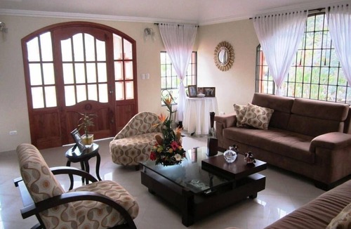 Paipa House | La Flor de la Canela