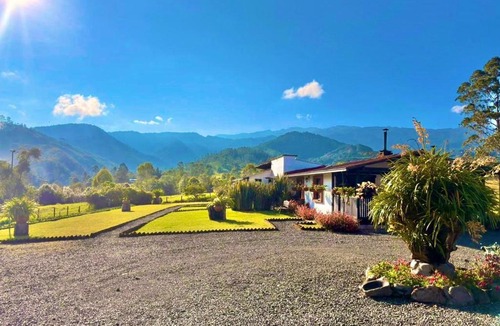 Santa Rosa de Cabal House | La Herradura lodge