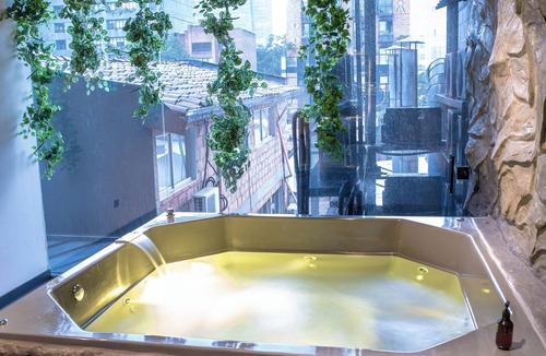 Astorga Apartment | La Rock Medellin